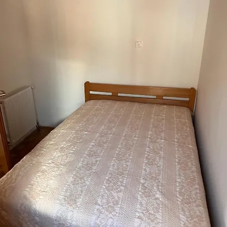 Kosuta I8 公寓 帕莱